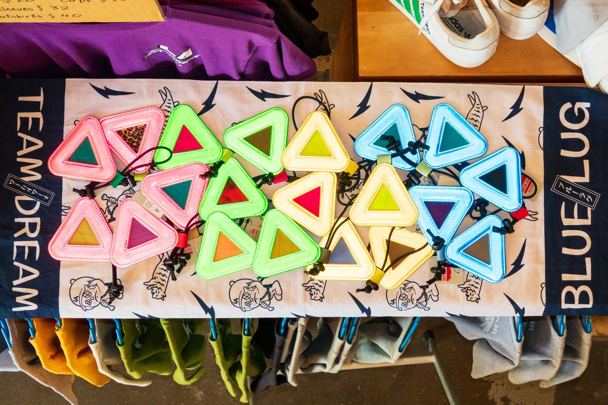 Blue Lug Triangle Reflector | Assorted — The Cub House